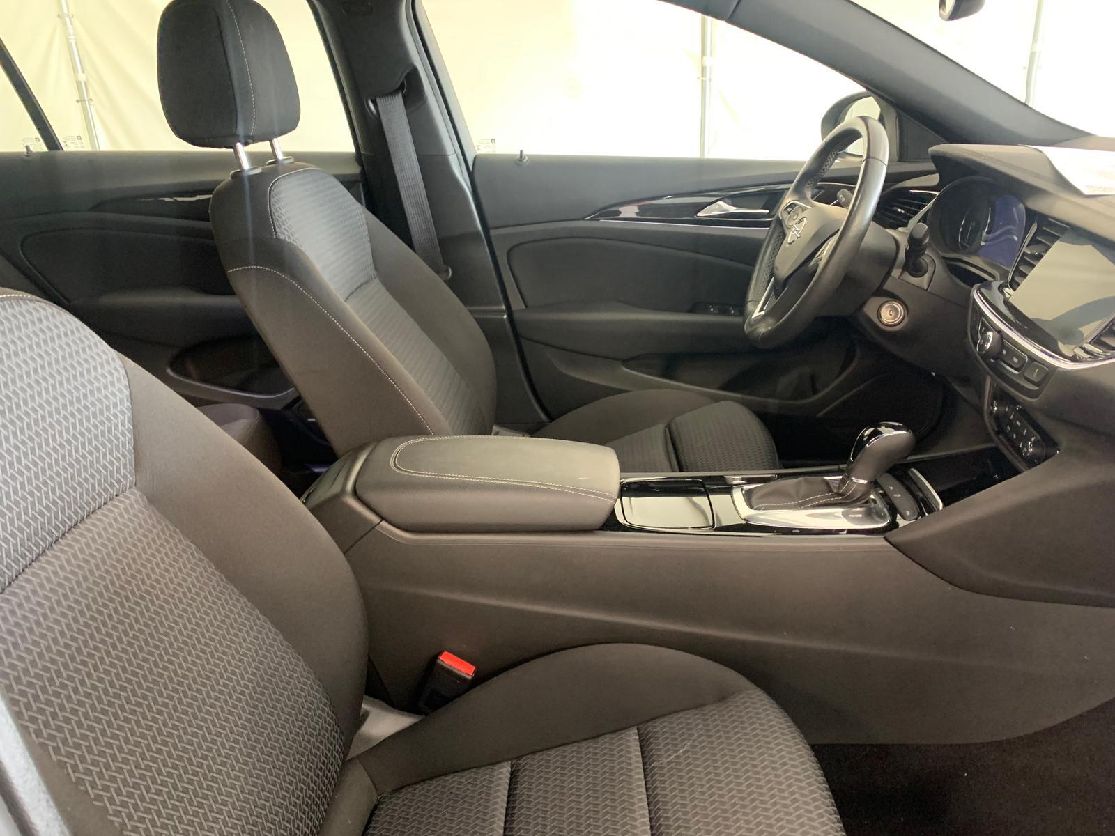 Opel Insignia Sports Tourer d Aut. Navi LED PDC AHK