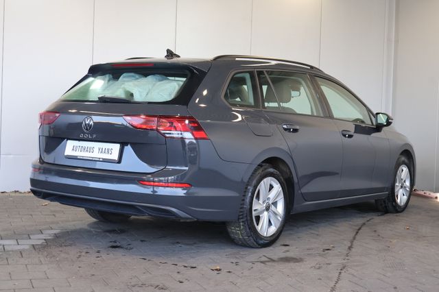 Volkswagen Golf VIII 2.0 TDI Life AID+ACC+CARPLAY+LED+ALU
