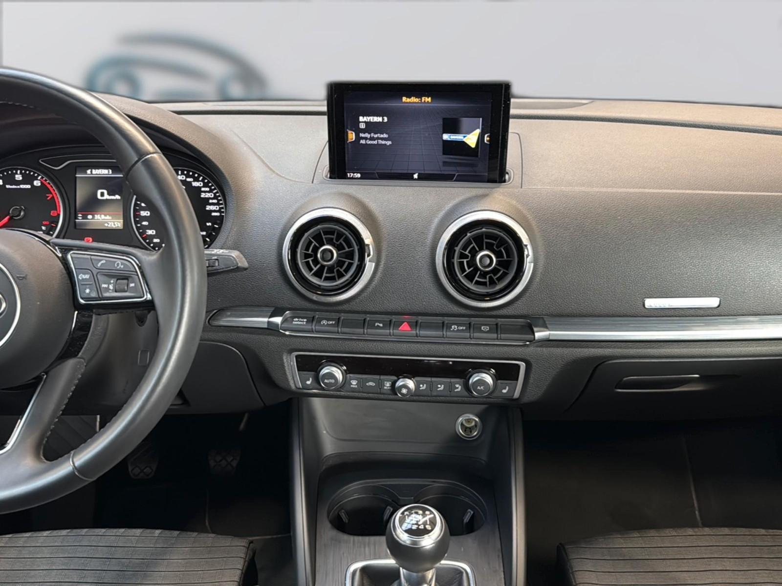 Audi A3 Sportback 30 TFSI sport LED SHZ PDC Tempo 2-Z, миниатюра 17