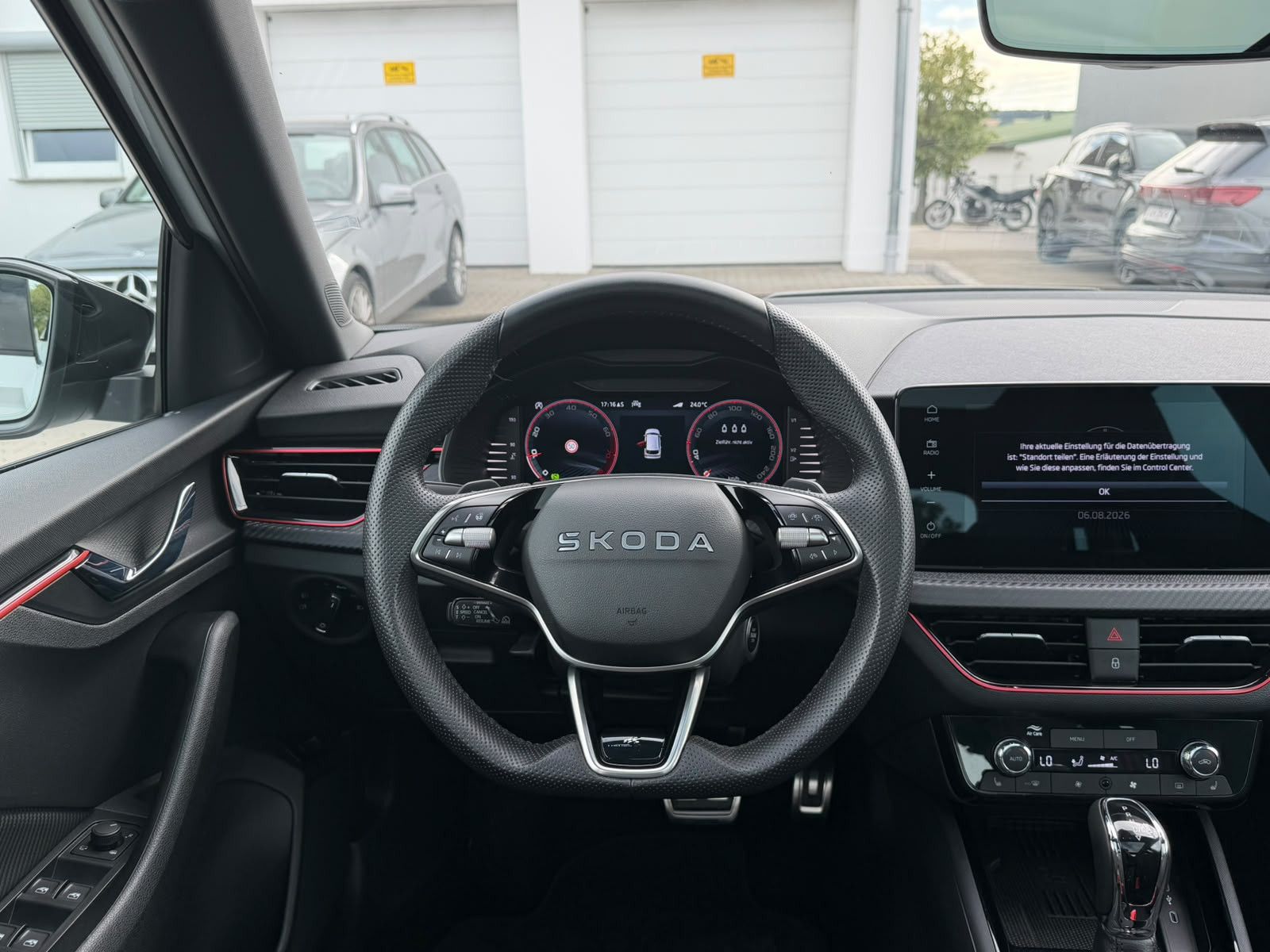 Fahrzeugabbildung SKODA Kamiq 1.5 TSI DSG Monte Carlo PANO*MATRIX*5J.GAR