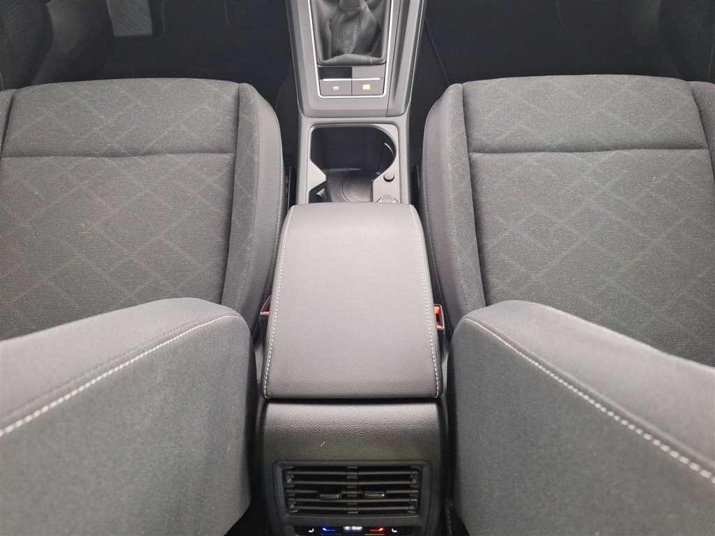 Volkswagen Golf Variant Life 1.0 TSI Winterpaket Standhz