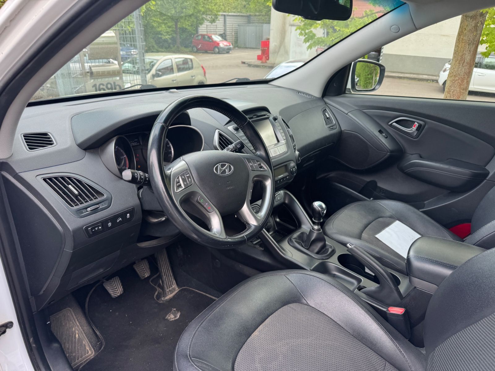 Fahrzeugabbildung Hyundai ix35 blue 1.7l CRDi Finale 2WD Leder+Navi