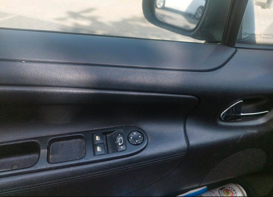 Peugeot 207 2012 — photo 7