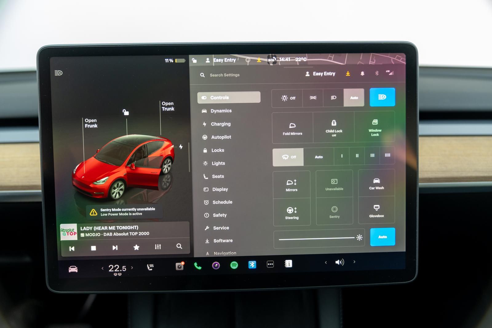 Tesla Model Y Max Range Dual AWD LED NAVI PANO foto 24