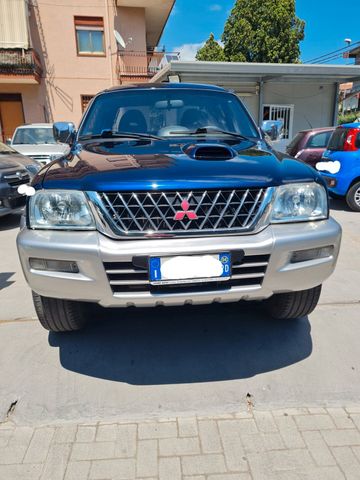 Mitsubishi L200 2.5 Double Cab Pick-up GLS MOTOR