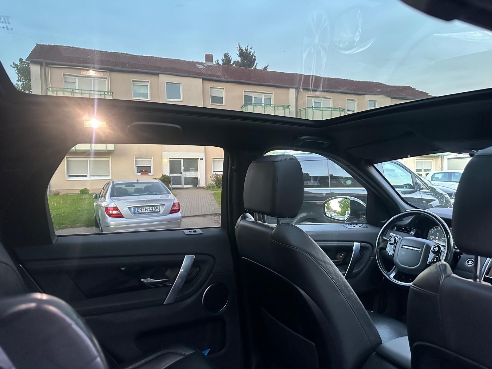 Land Rover Discovery Sport S AWD Panorama Leder Xenon Voll