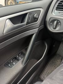 Volkswagen Golf - 12