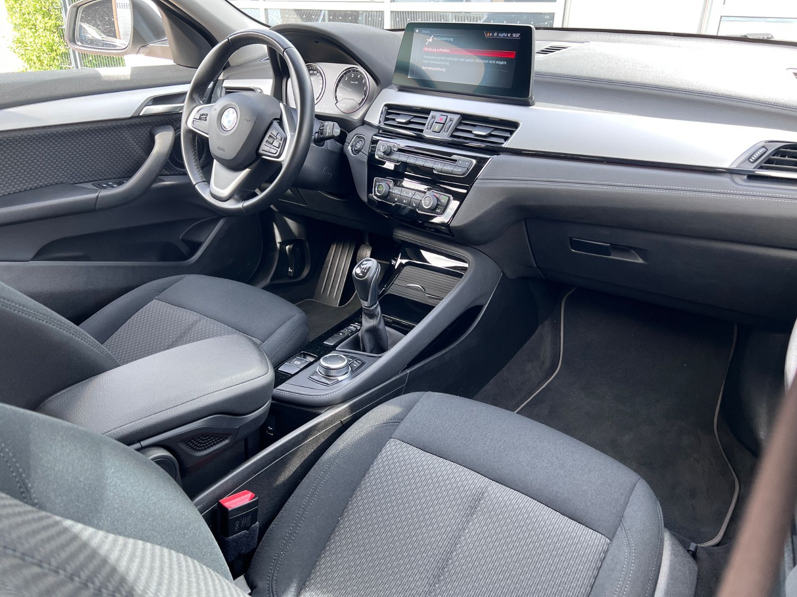 BMW X2 sDrive LED PDC HED-UP foto 14