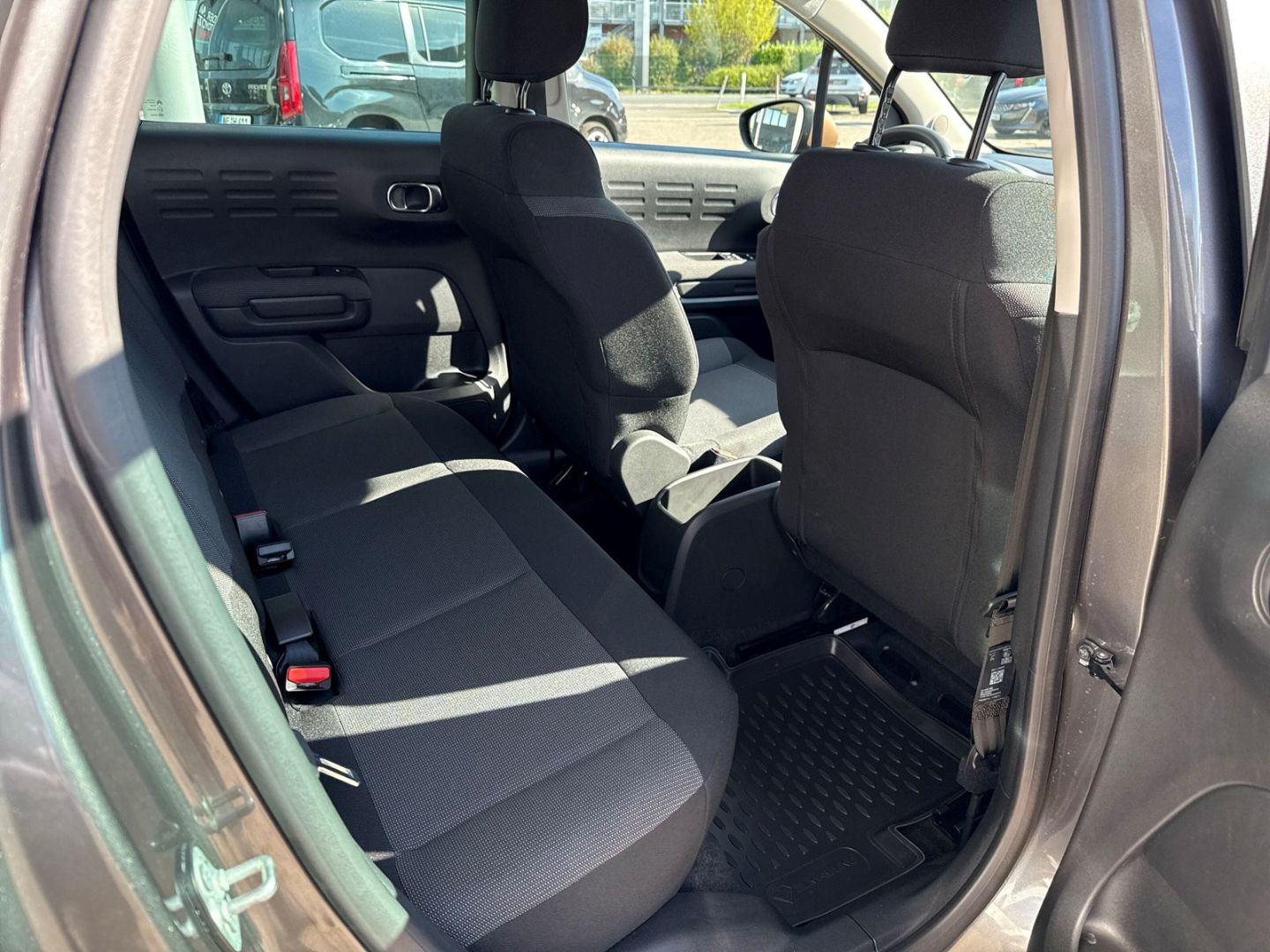 Fahrzeugabbildung Citroën C3 Aircross C-Series 1.2 PureTech 130 Automatik