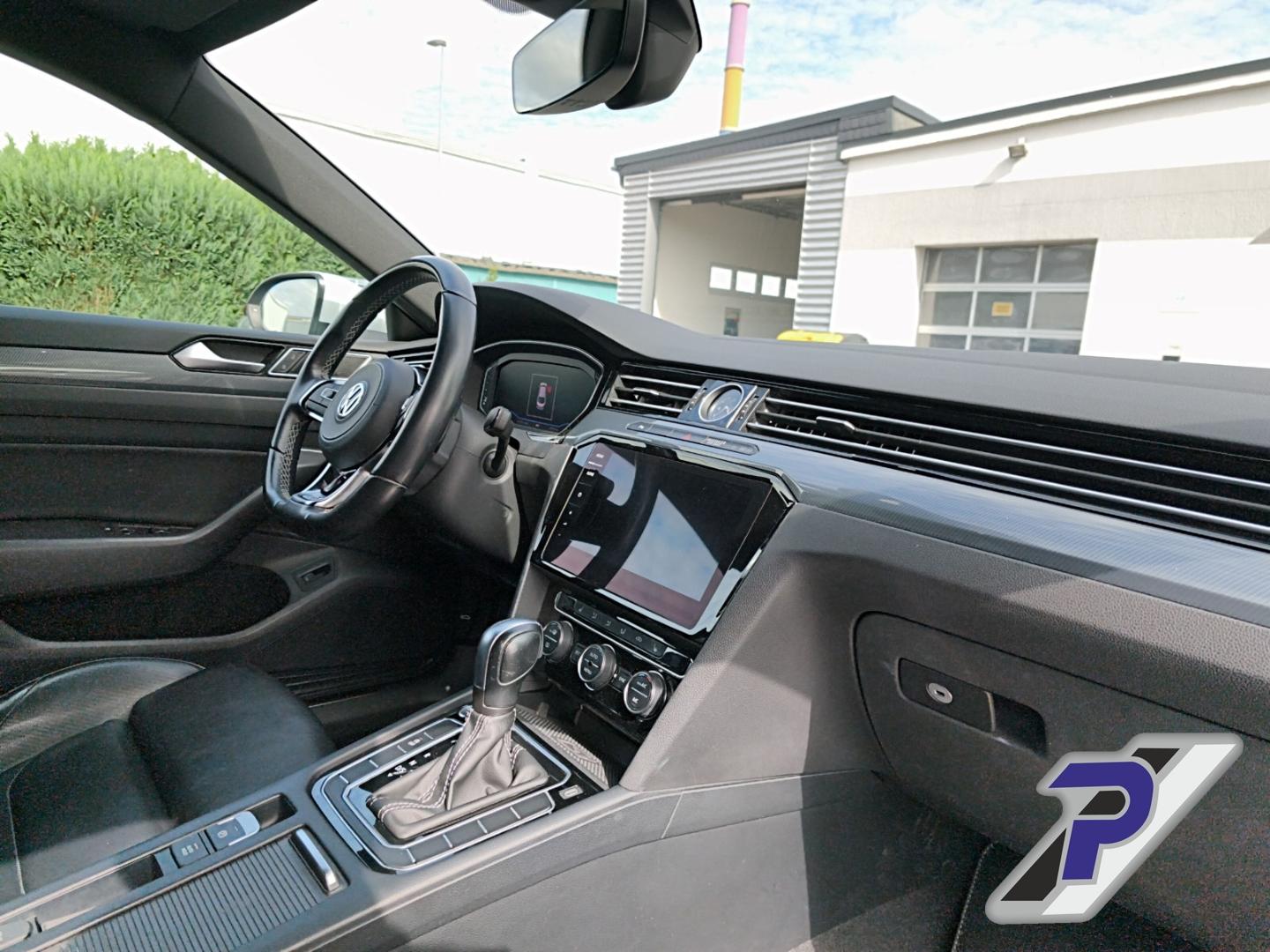 Volkswagen Arteon R-Line AHK+LED-LICHT+NAVI+3-ZONEN-KLIMA
