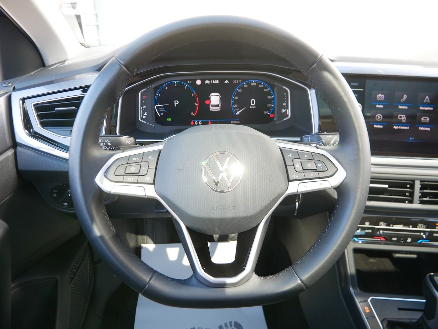 Fahrzeugabbildung Volkswagen Polo -VI 1.0 Style NEU39T DSG AHK MATRIX DACH SH