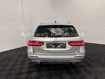 Mercedes E 220 - 7