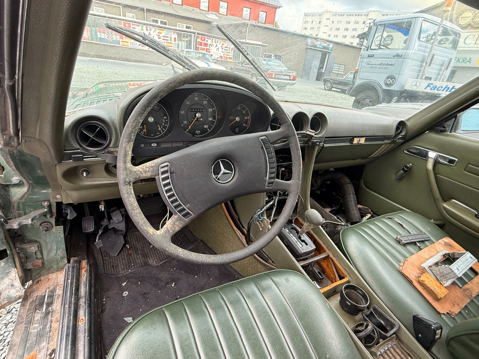Fahrzeugabbildung Mercedes-Benz 350 SL