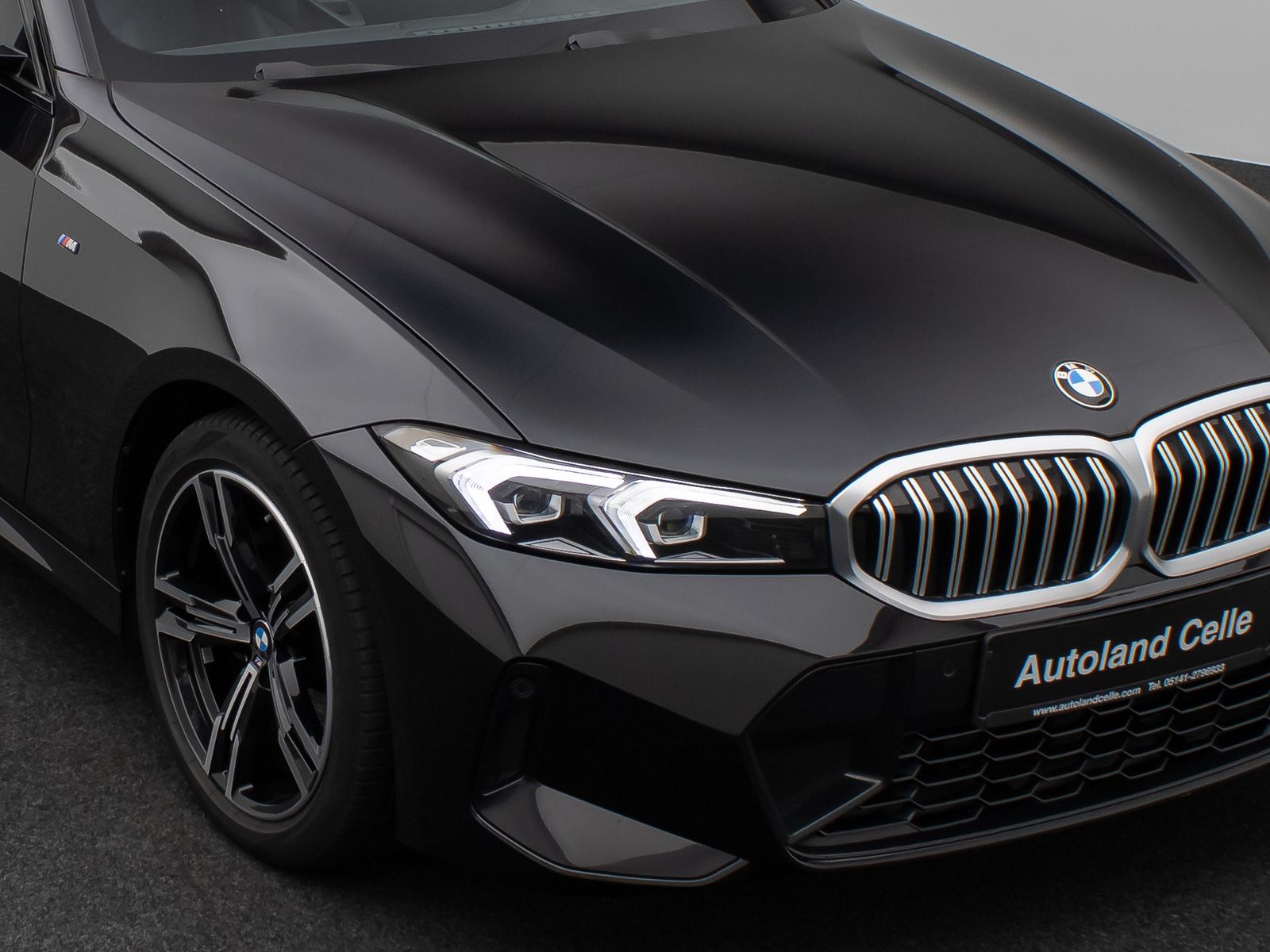 Fahrzeugabbildung BMW 318d M Sport DAB HUD CockPitPro Lordos PDC Leder