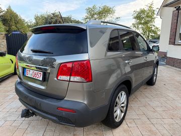 KIA Sorento - 4