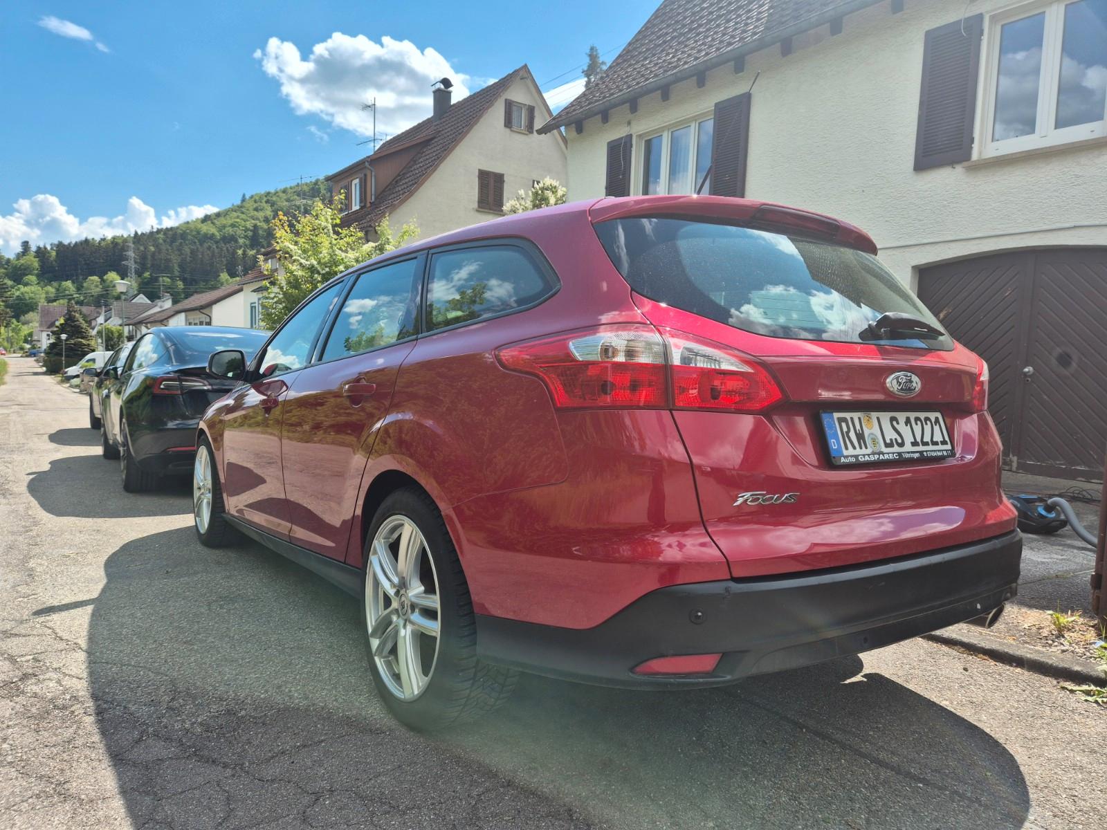 Ford Focus 2011 — engine 1.997 cm³, 140 HP (103kW)