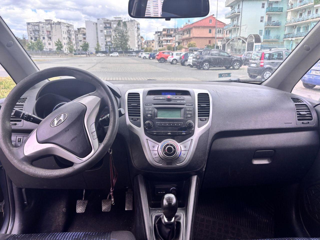 Hyundai ix20 2011 — photo 6