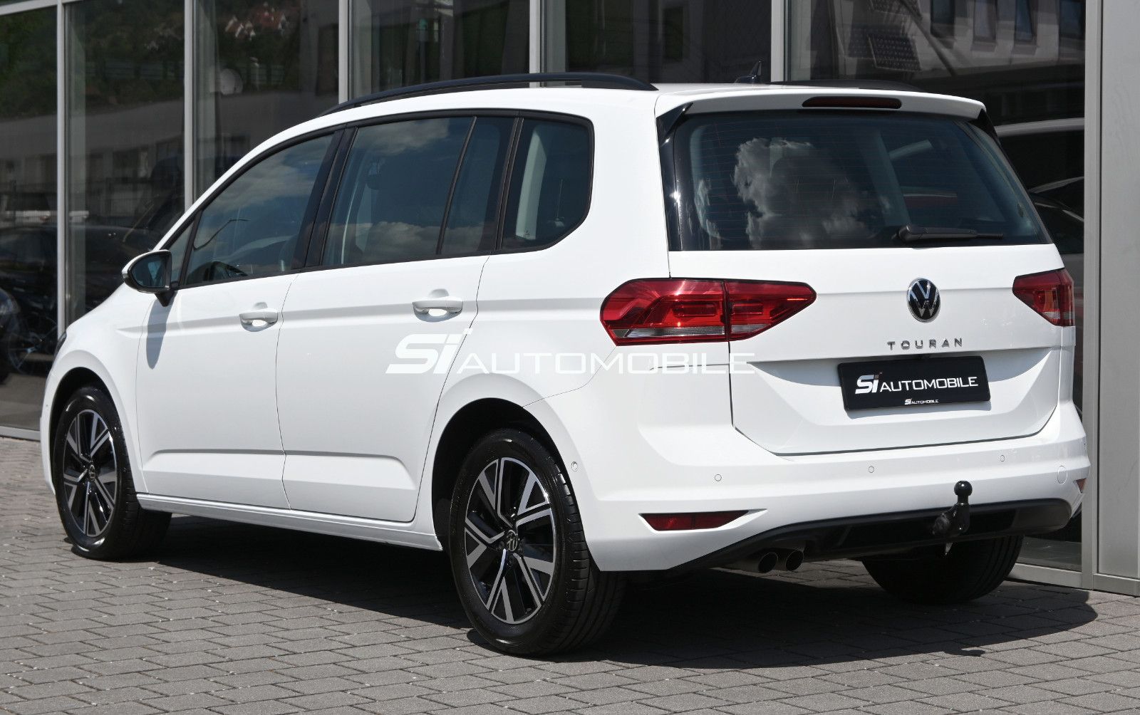 Fahrzeugabbildung Volkswagen Touran 2.0 TDI DSG °ACC°AHK°DYNAUDIO°7-SI°STHZ°