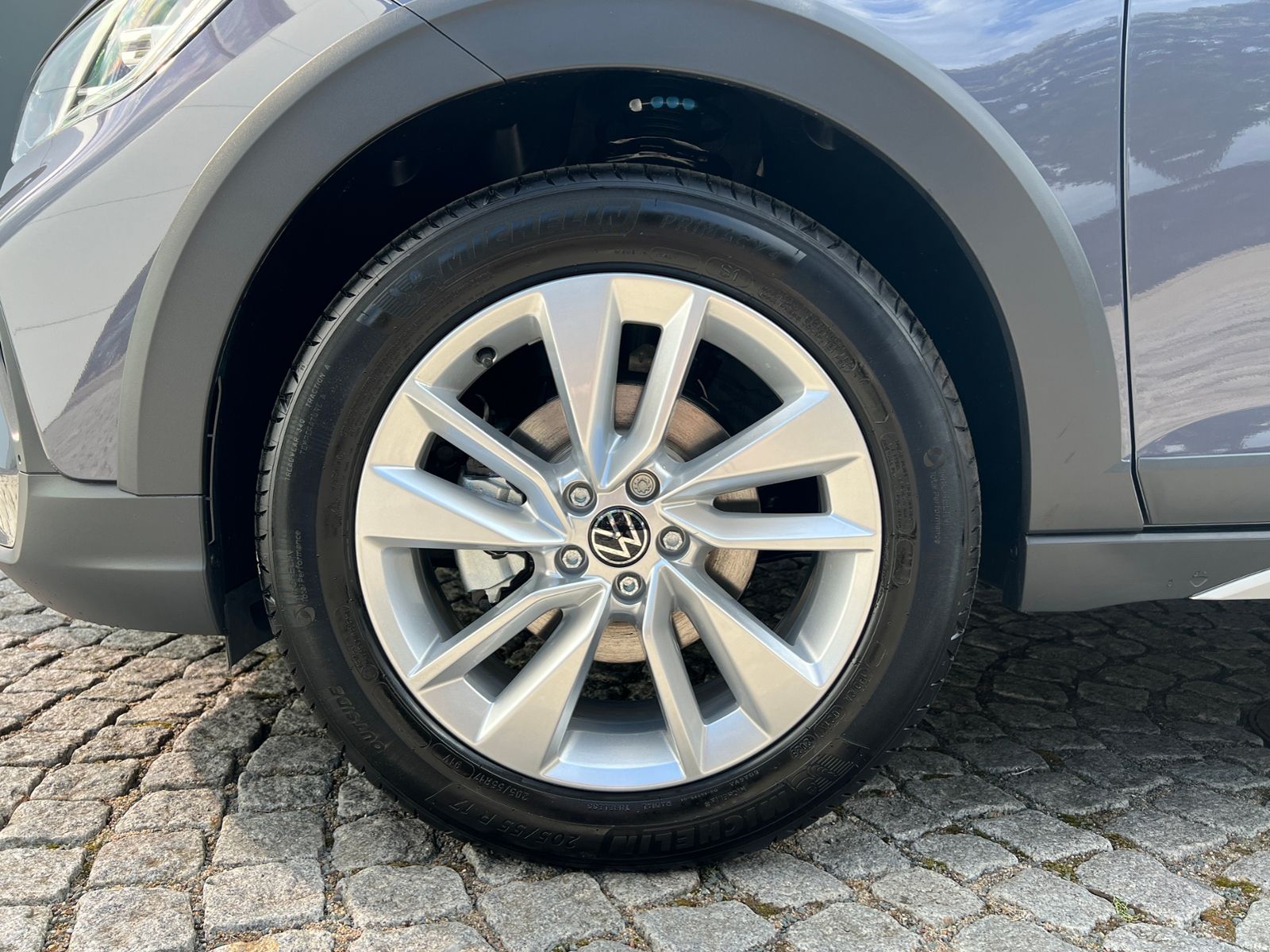 Fahrzeugabbildung Volkswagen Taigo Life 1.0 TSI DSG *IQ.Light, Ready2Discover