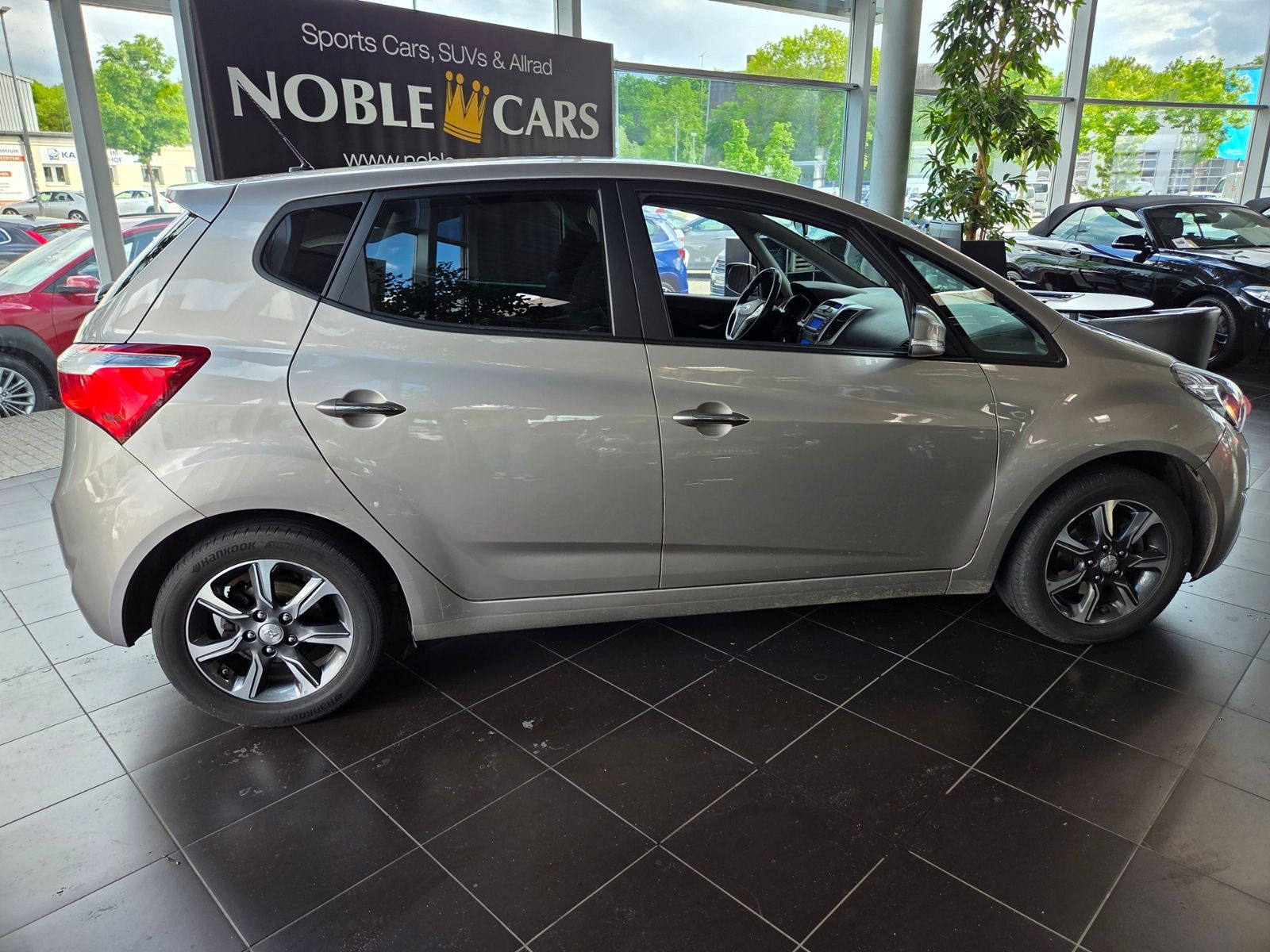 Fahrzeugabbildung Hyundai ix20 Space AHK KLIMA SHZ GRA ALU