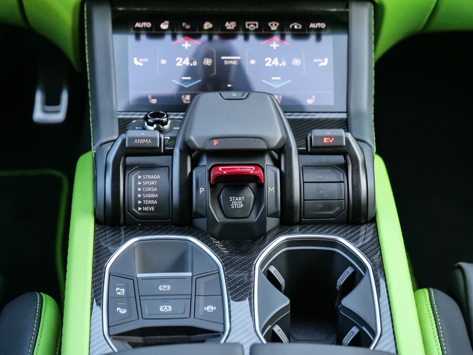 Lamborghini Urus SE Verde Selvans, Big Interior Carbon Pack foto 13