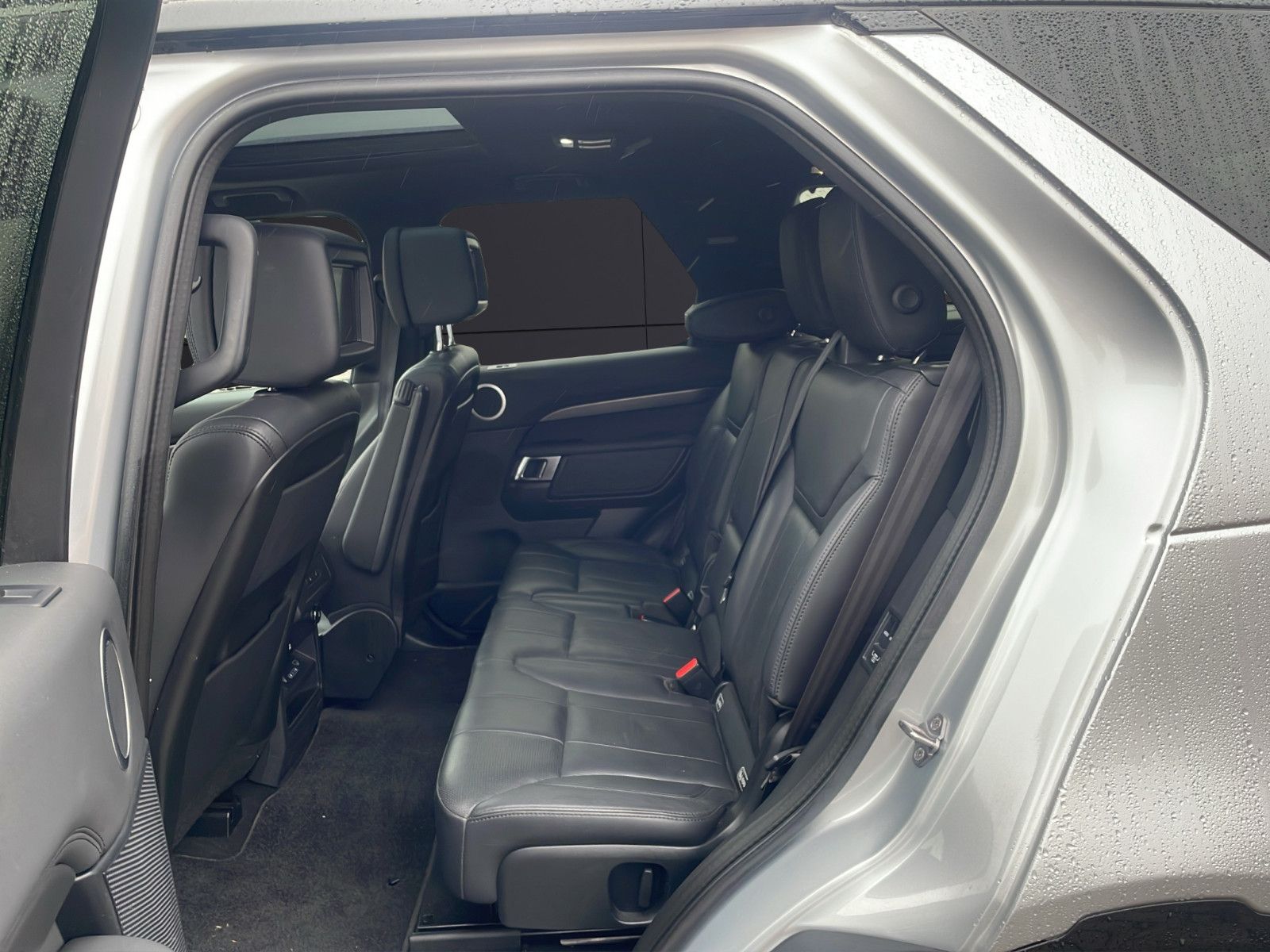 Fahrzeugabbildung Land Rover Discovery *Memory*Navi*Allrad*7Sitzer*Kamera*