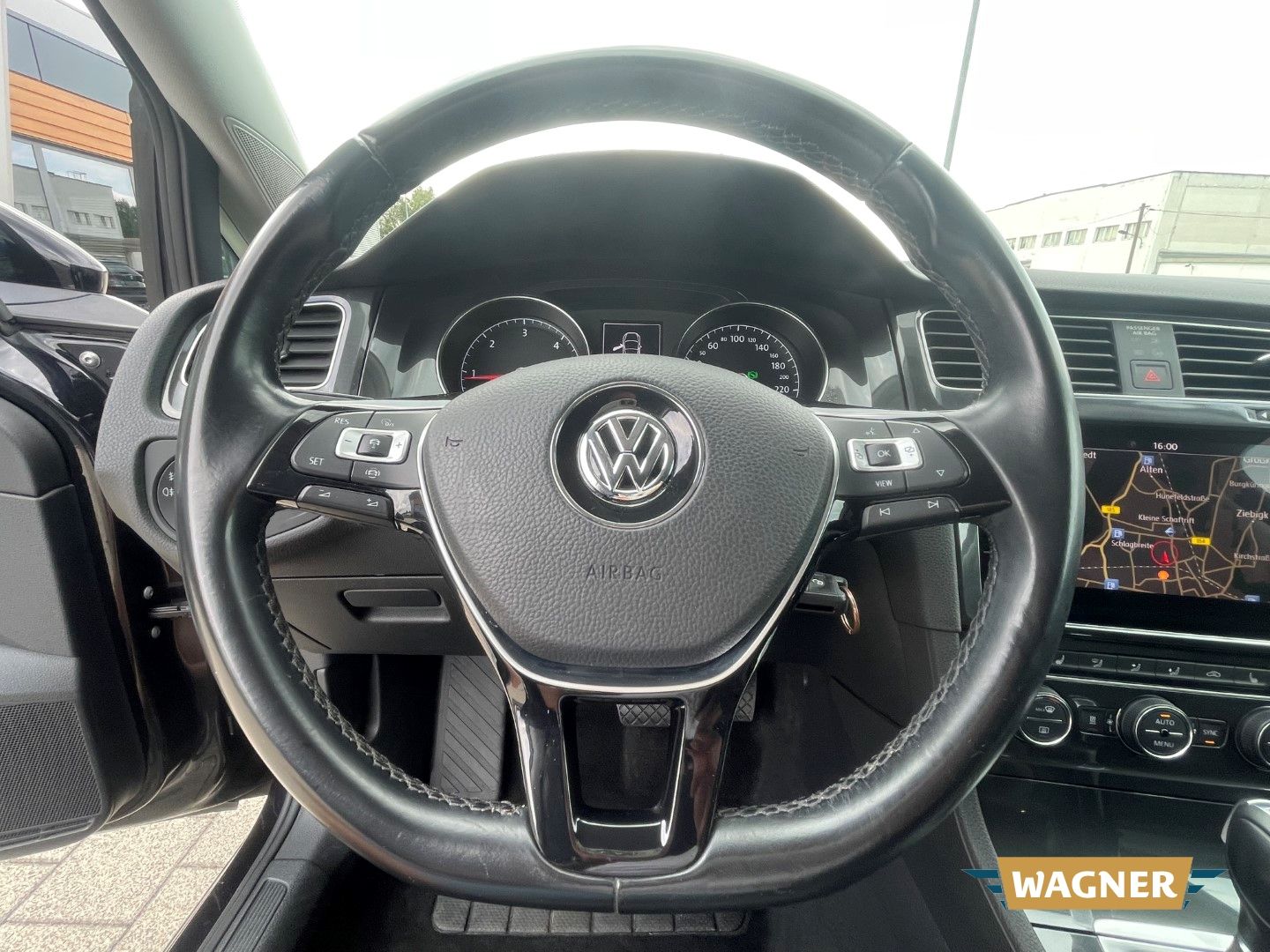 Fahrzeugabbildung Volkswagen Golf VII Variant Comfortline BMT Start-Stop