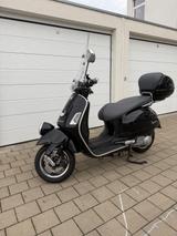 Vespa GTV 300 Sammlerstück VIA Monte Napoleone - VESPA 2010