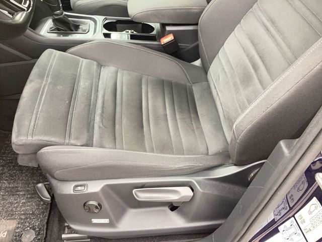 Touran 2.0TDI Comfortline DSG + AHK starr , WR+