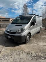 Opel Vivaro 27 2.0 CDTI PC-TN Furgone Vetrato - gebrauchte Opel Vivaro aus dem Jahr 2007