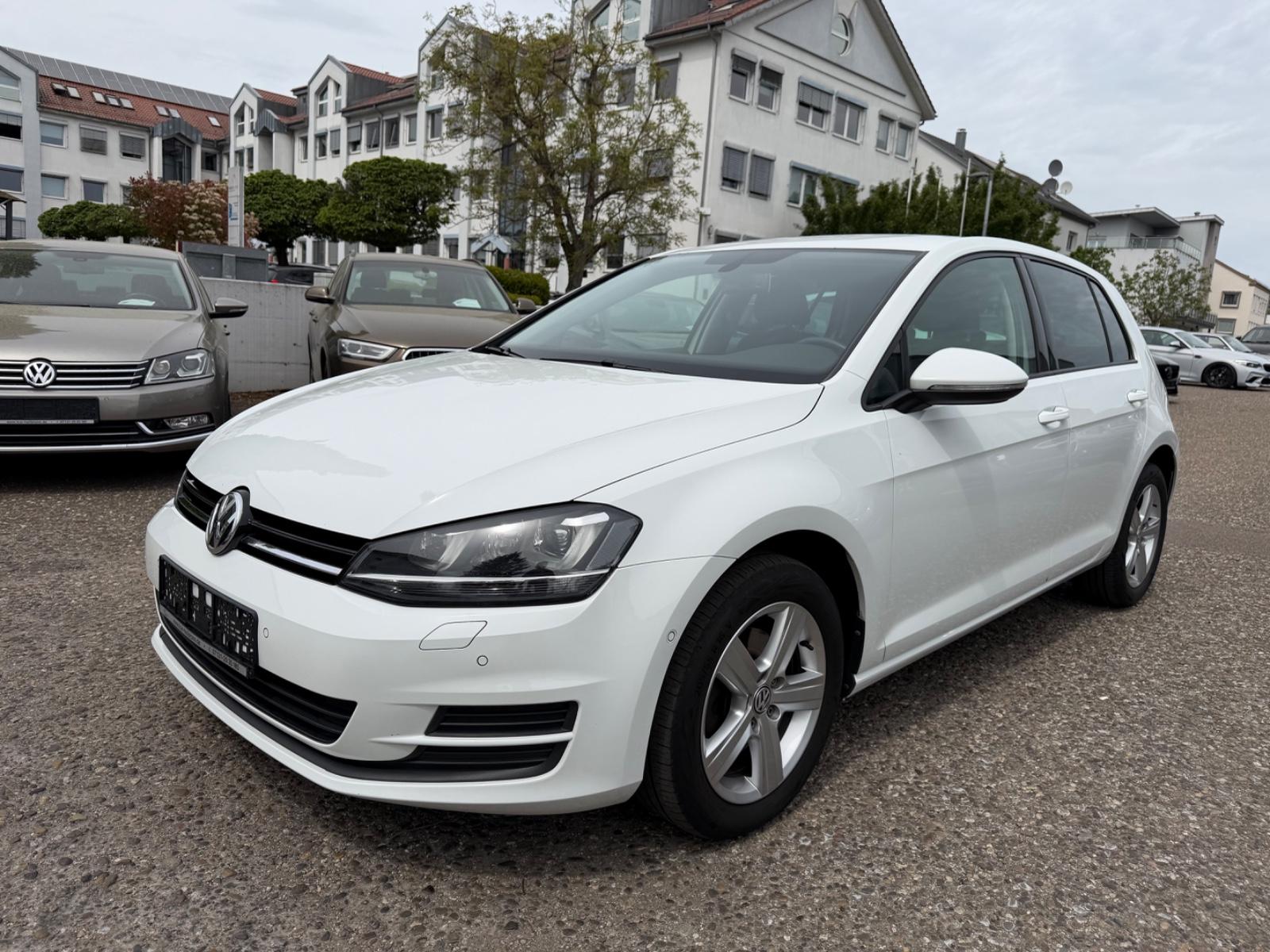 Volkswagen Golf VII Lim. Comfortline DSG*2.Hd*BiXenon*Klima