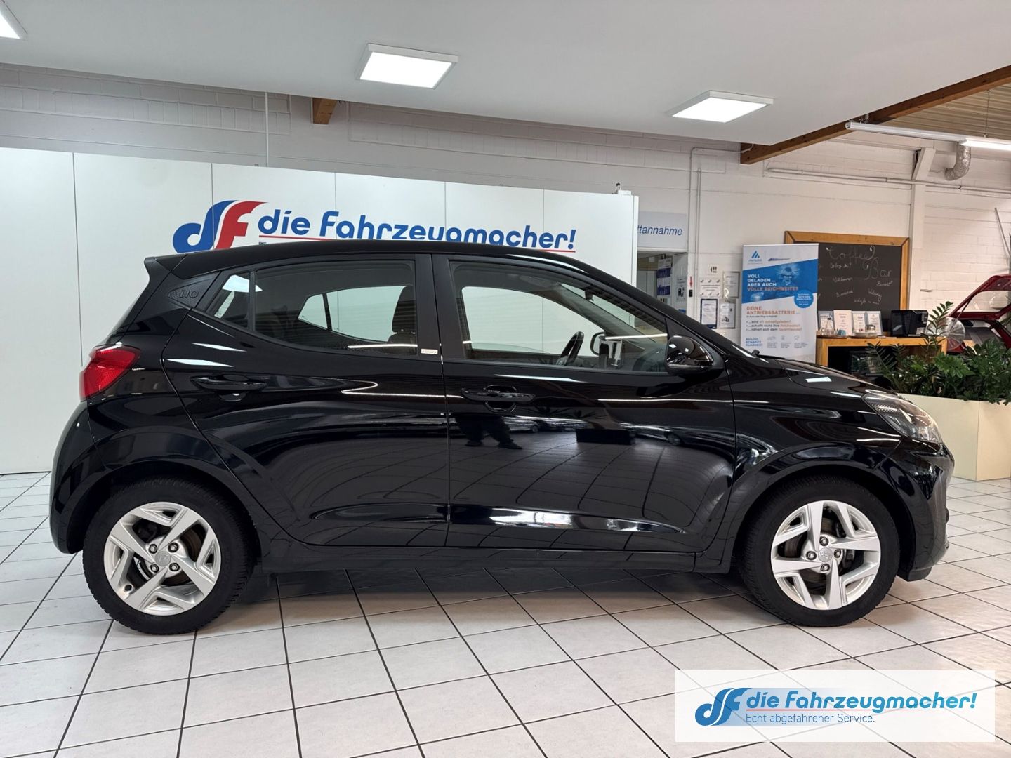 Fahrzeugabbildung Hyundai i10 Trend 1.0 EU6d Navi Apple CarPlay Android Au
