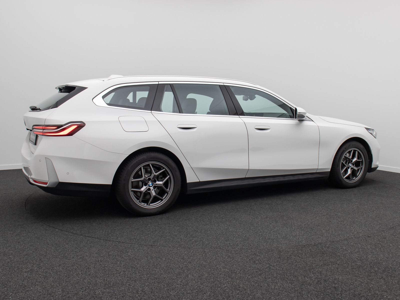 Fahrzeugabbildung BMW 520d Alarm Kamera DAB Leder Sportsitz 18Zoll