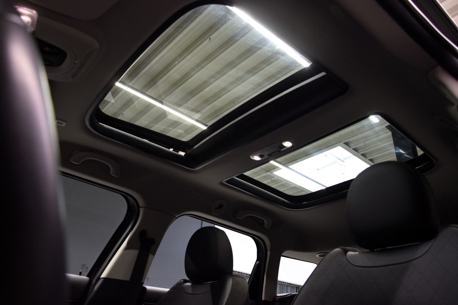 Fahrzeugabbildung MINI Countryman Cooper Classic Trim Premium Plus LED