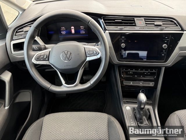 Fahrzeugabbildung Volkswagen Touran Comfortline 1.5 TSI DSG Kamera/PDC/Sitzh.