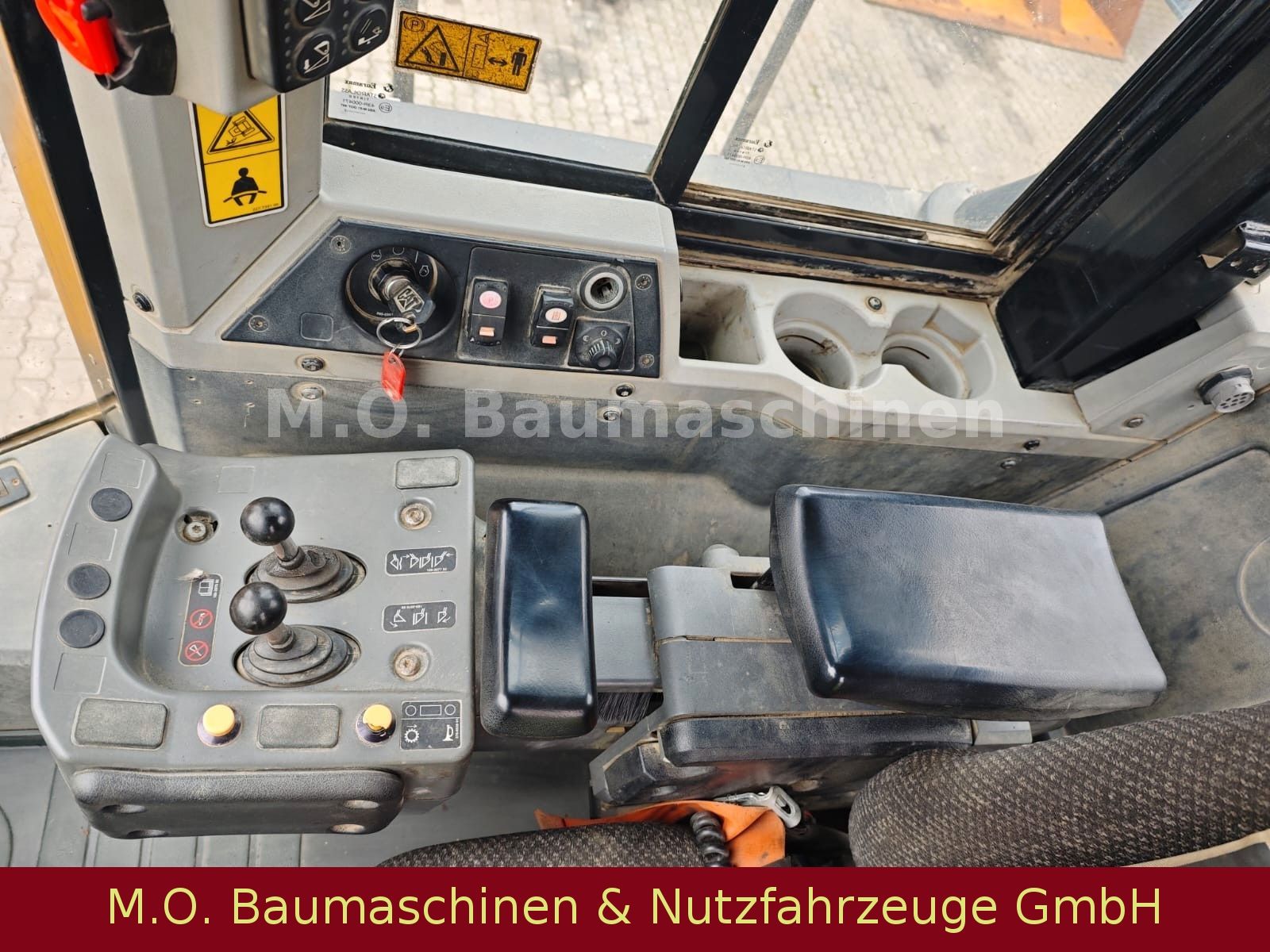 Fahrzeugabbildung CAT 980K