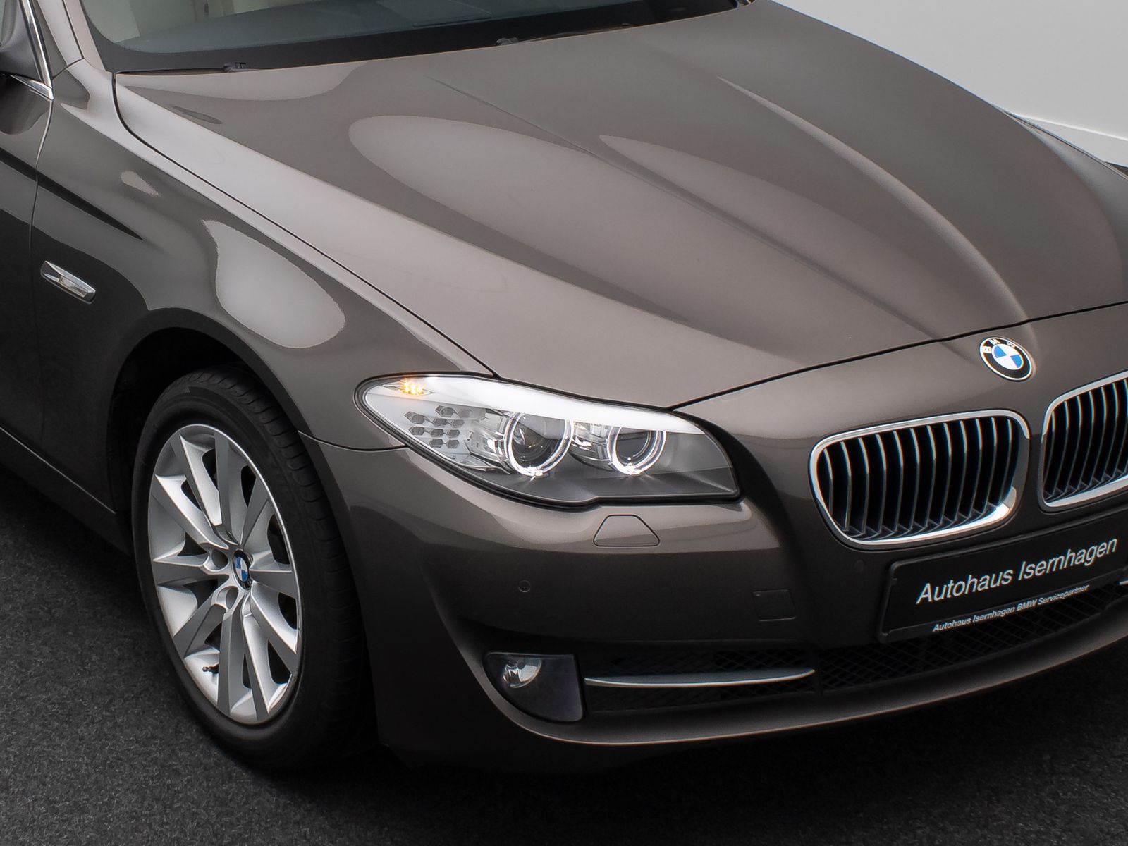 Fahrzeugabbildung BMW 525d Memory Bi-Xenon GeschwindigReg NaviPro HiFi