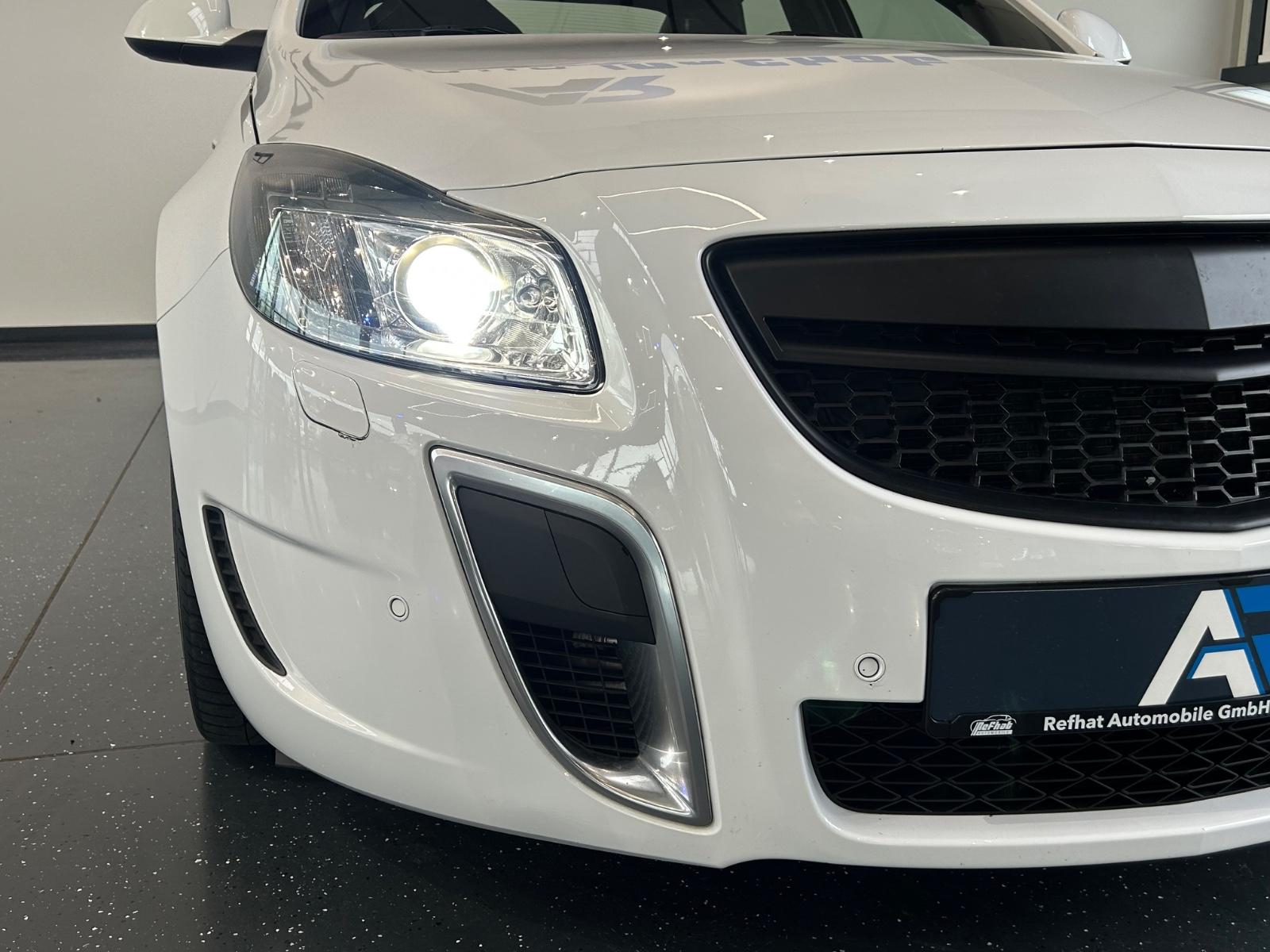 Opel Insignia OPC 2.8 V6 Turbo 325 ch BVM 4x4 / Cuir / Suspension adaptative / Sièges électriques chauffants / Xénon