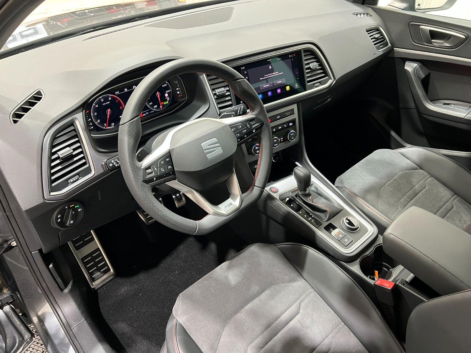 Fahrzeugabbildung SEAT Ateca 1.5 TSI FR DSG