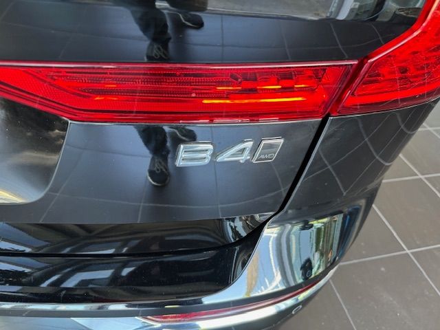 Fahrzeugabbildung Volvo XC60 Inscription AWD LEDER RFK 19"