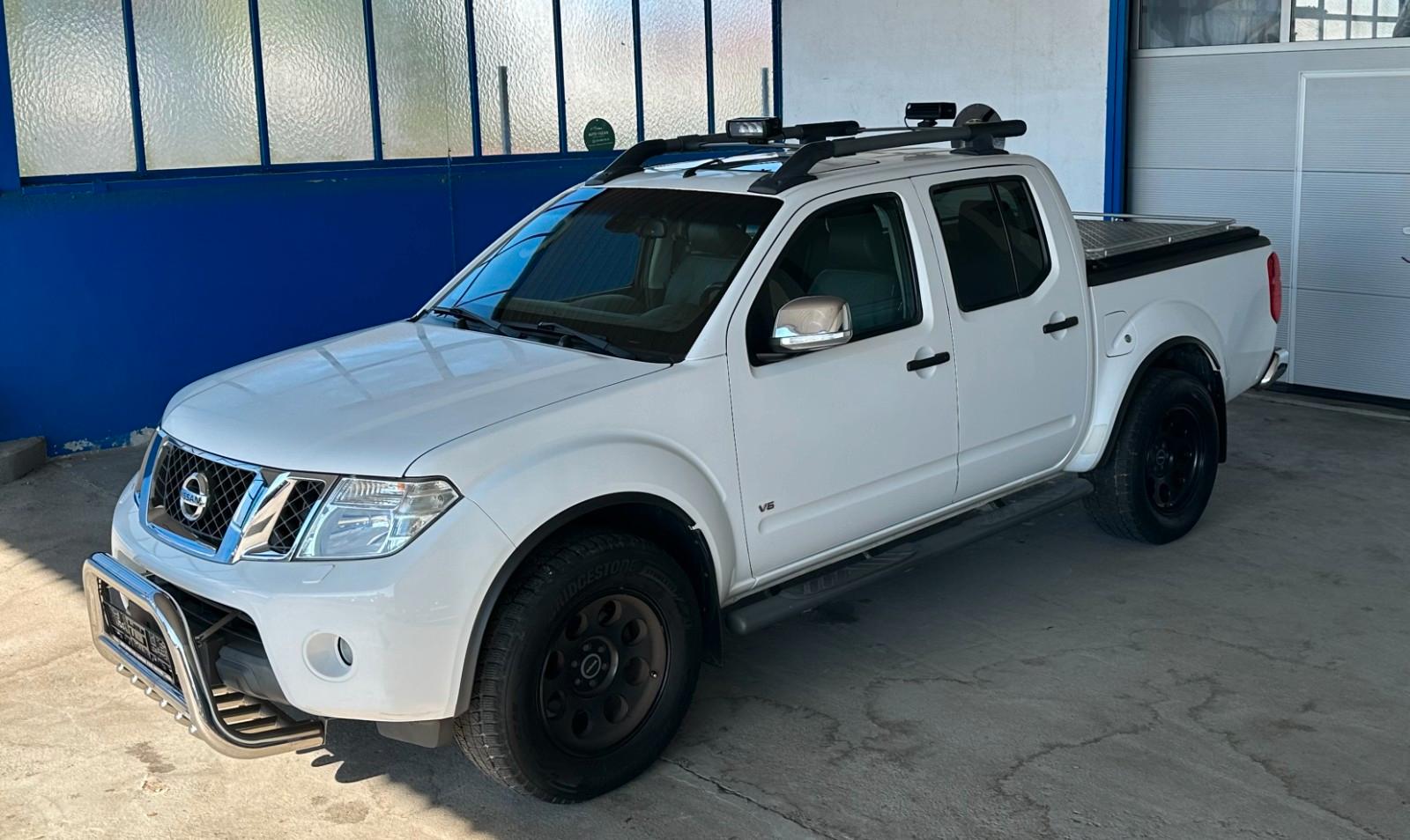 NISSAN NAVARA 3.0 V6 DCI 231ch 4X4 - BVA - CUIR - TOIT OUVRANT - CAMÉRA DE RECUL - ATTELAGE 3,5T