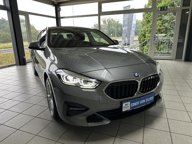 BMW 218 Gran Coupé Sport Line  LED Sportsitze Lenkr