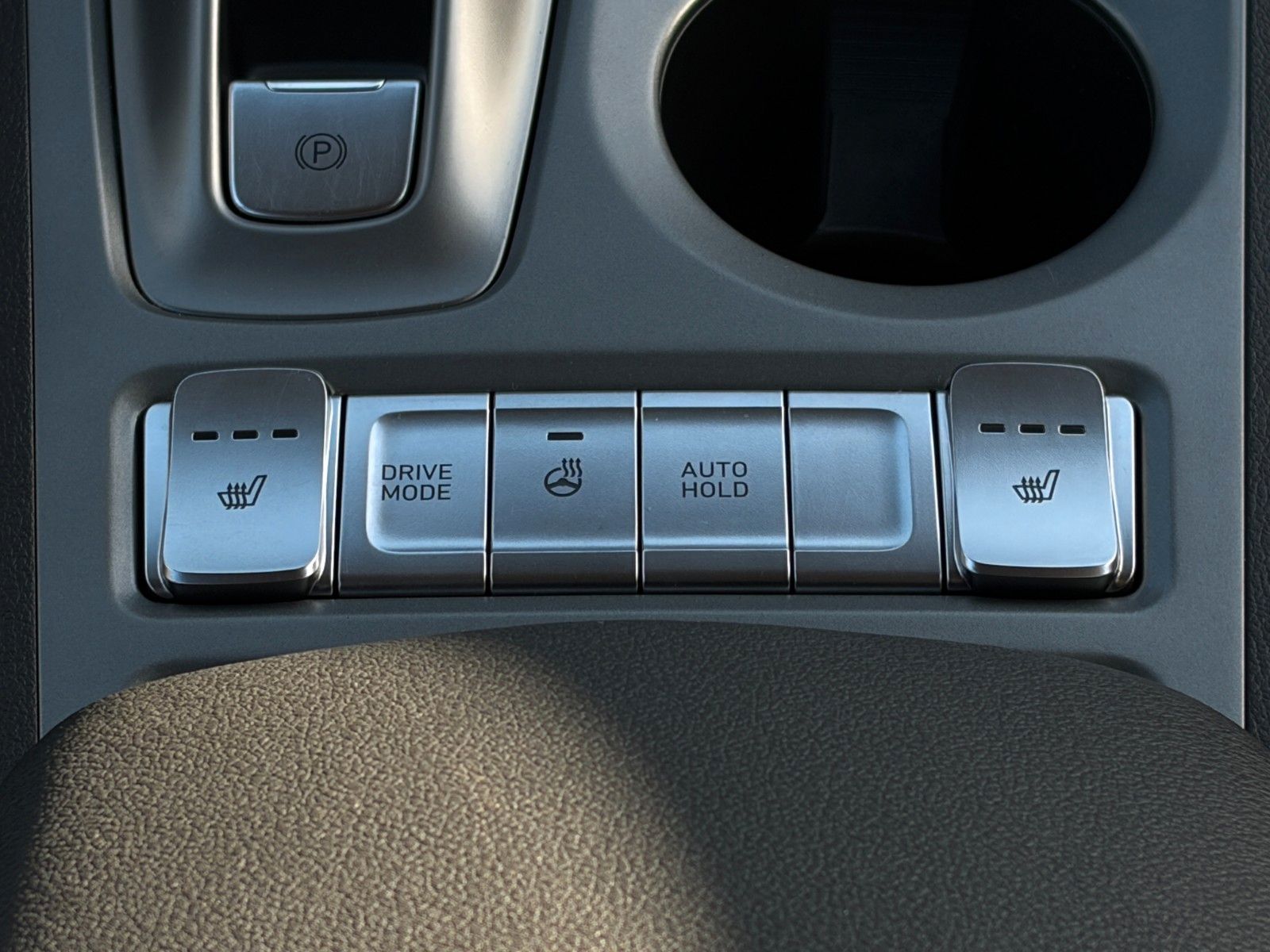 Fahrzeugabbildung Hyundai KONA E Select 39kW ACC LKA LFA CarPlay SHZ LHZ