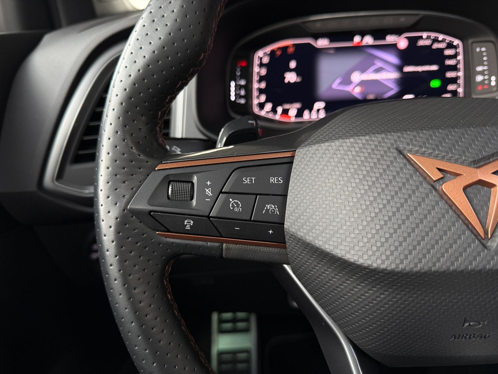Fahrzeugabbildung CUPRA Ateca 4Drive PANO AHK BEATS ACC 360°