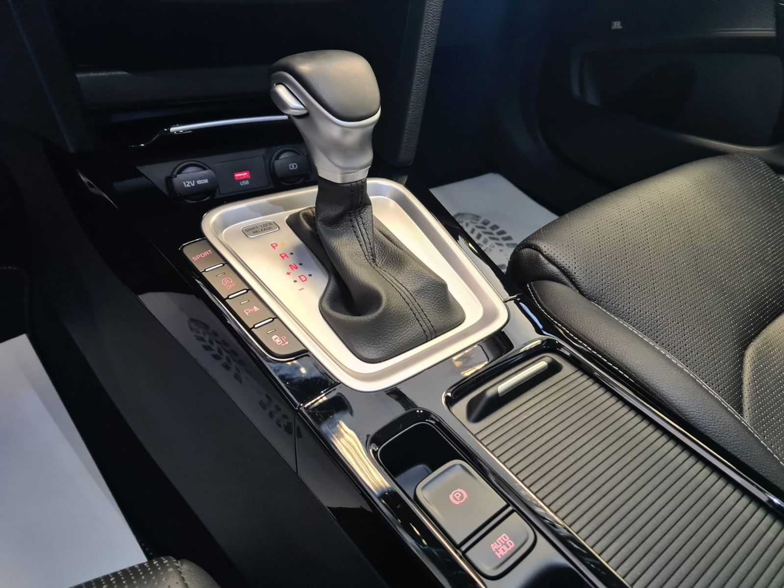 Fahrzeugabbildung Kia XCeed Platinum Edition / LEDER / NAVI /LED