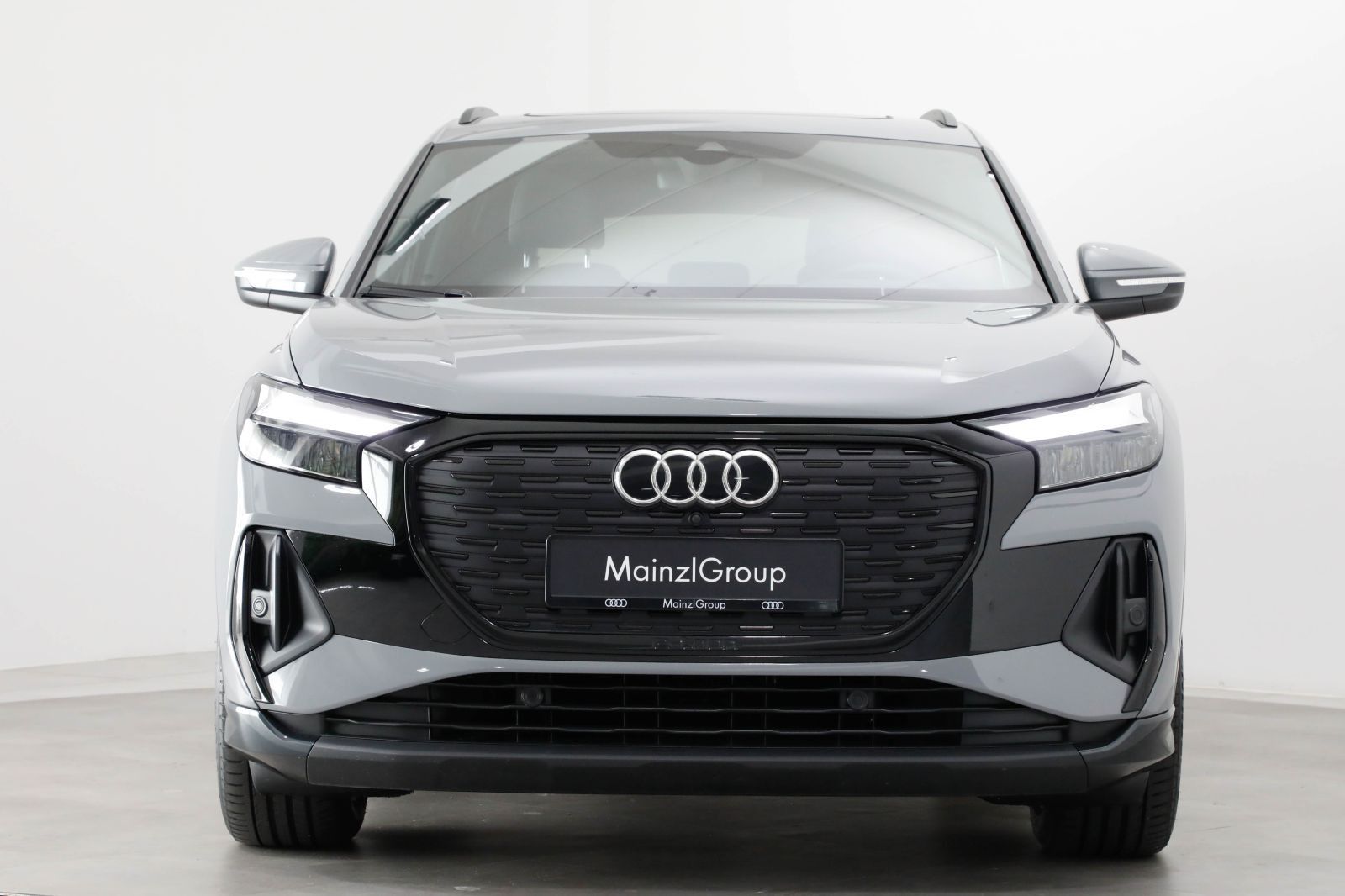 Audi Q4 50 e-tron quattro S line SHZ Pano PDC imagem 3