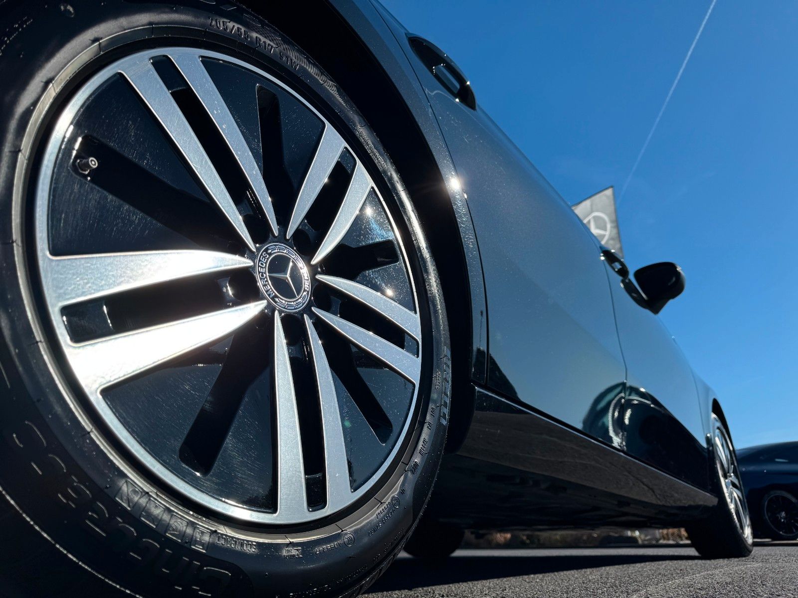 Fahrzeugabbildung Mercedes-Benz A 220d Progressive+Pano+Ambiente+RKamera+LED