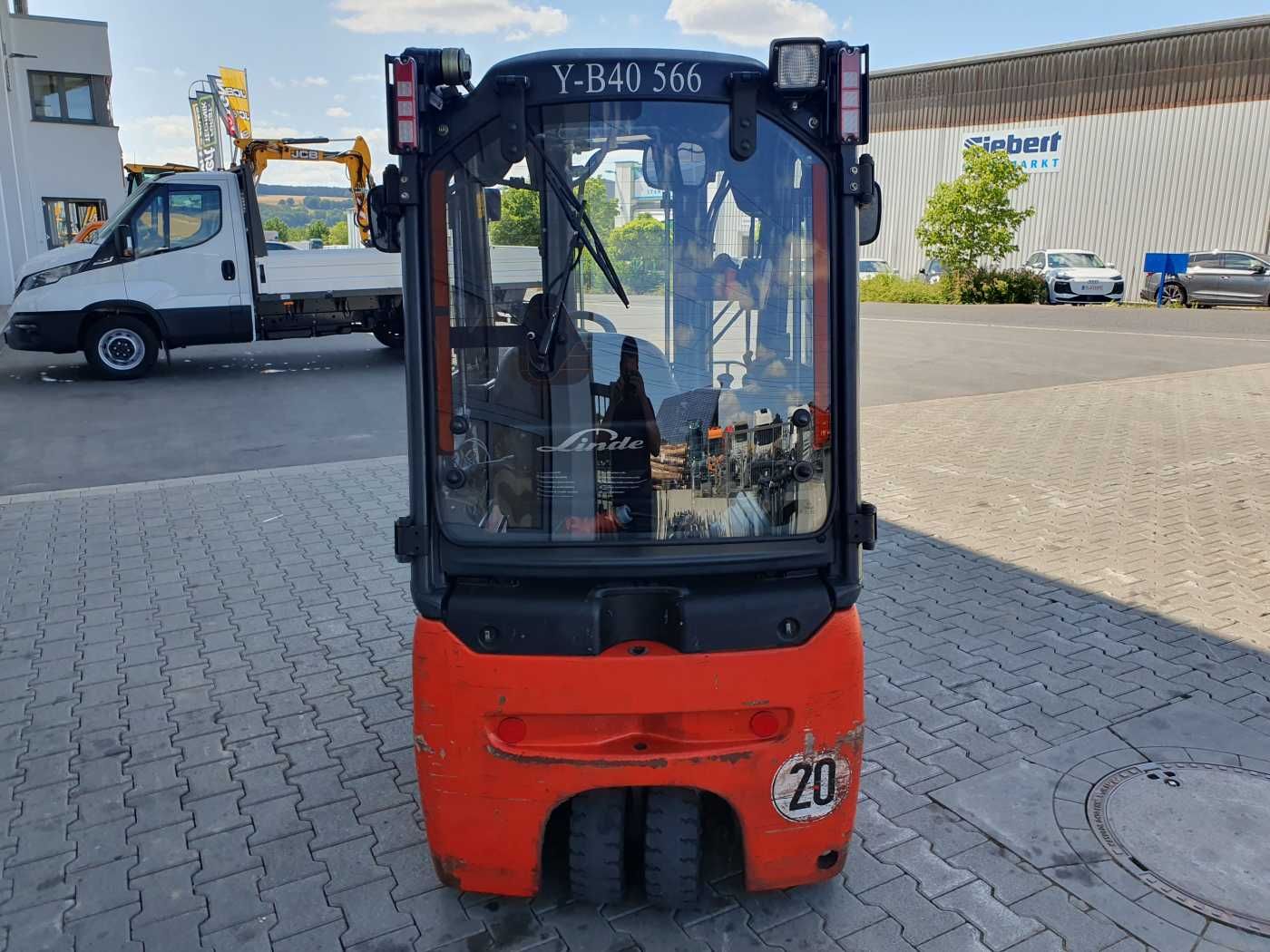 Fahrzeugabbildung Linde E14 - 01 / Triplex: 4.00m! / SS / nur 3.405h!