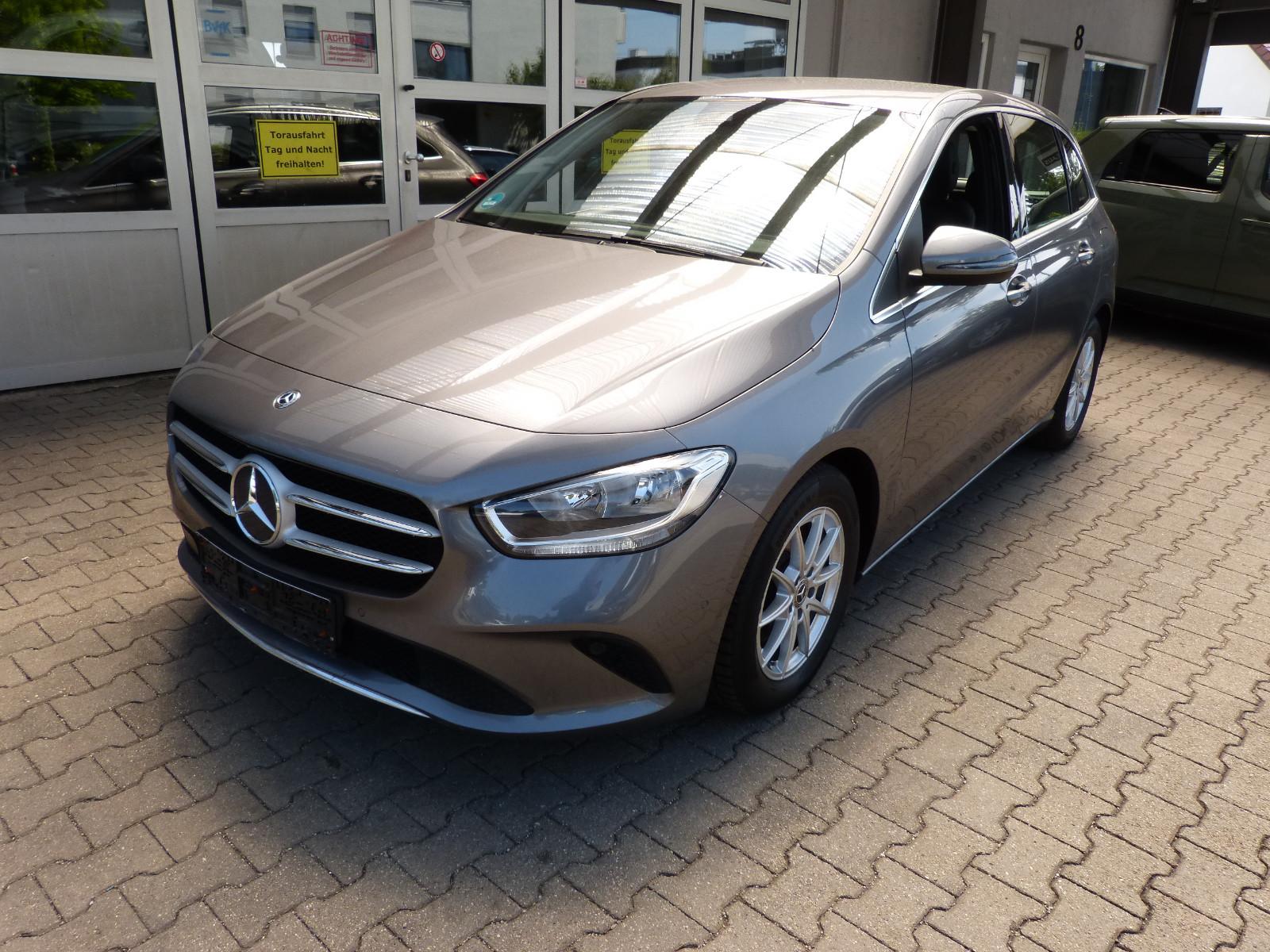 Mercedes-Benz B 180 PROGRESSIVE AHK NAVI PDC MBUX SHZ