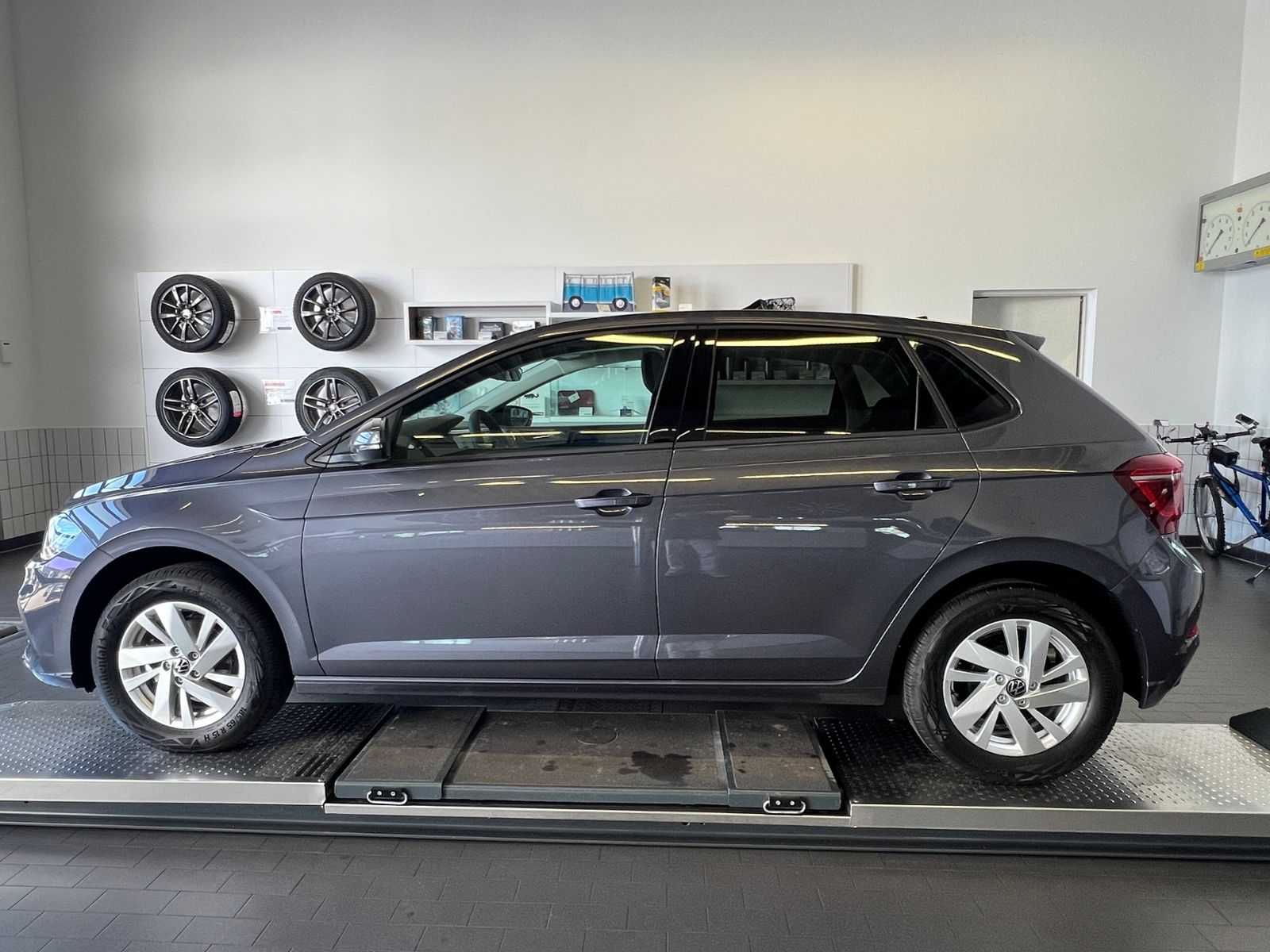 Fahrzeugabbildung Volkswagen Polo Style 1.0 TSI *15"-LM, Navi, ACC*